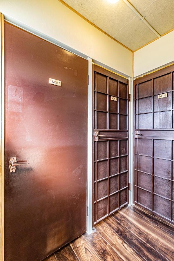 47Hostel Уадомари Екстериор снимка